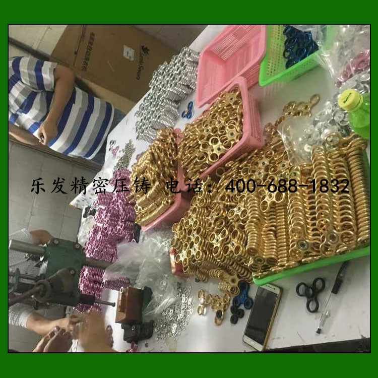 全球供應(yīng)指尖陀螺 三葉鋁合金陀螺 全球供應(yīng)指尖陀螺 三葉鋁合金陀螺